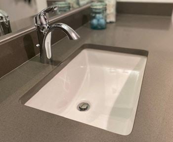 Bath undermount sinks